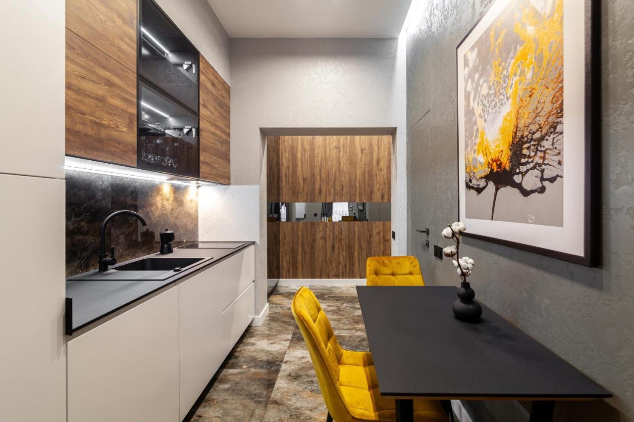 Dream Apartament On Drahomanova Street Lvov Exteriér fotografie