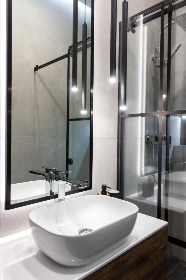 Dream Apartament On Drahomanova Street Lvov Exteriér fotografie