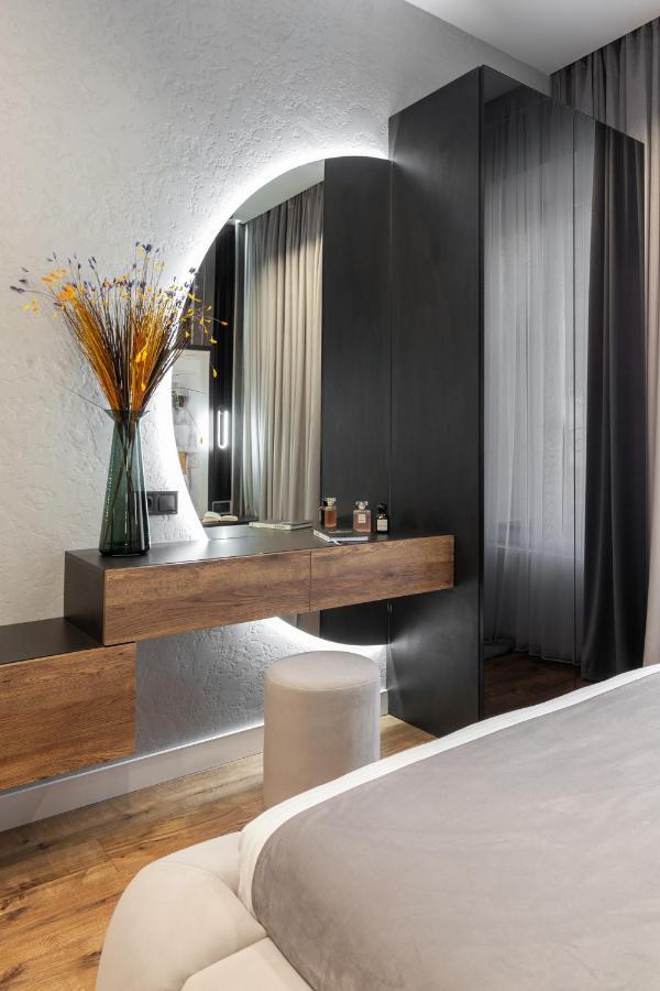Dream Apartament On Drahomanova Street Lvov Exteriér fotografie