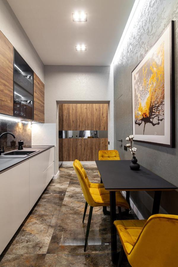 Dream Apartament On Drahomanova Street Lvov Exteriér fotografie