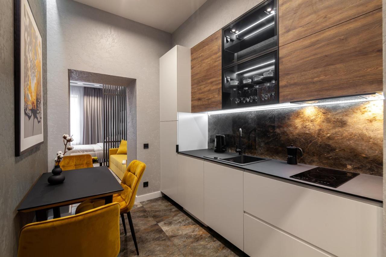 Dream Apartament On Drahomanova Street Lvov Exteriér fotografie
